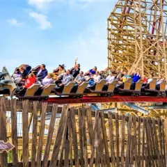 Zatorland czy Energylandia – który park rozrywki jest lepszy dla rodziny?