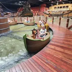 Mandoria czy Energylandia – który park rozrywki jest lepszy dla rodzin?