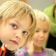 Czy dziecku z zespołem Aspergera należy się świadczenie pielęgnacyjne? Oto odpowiedź