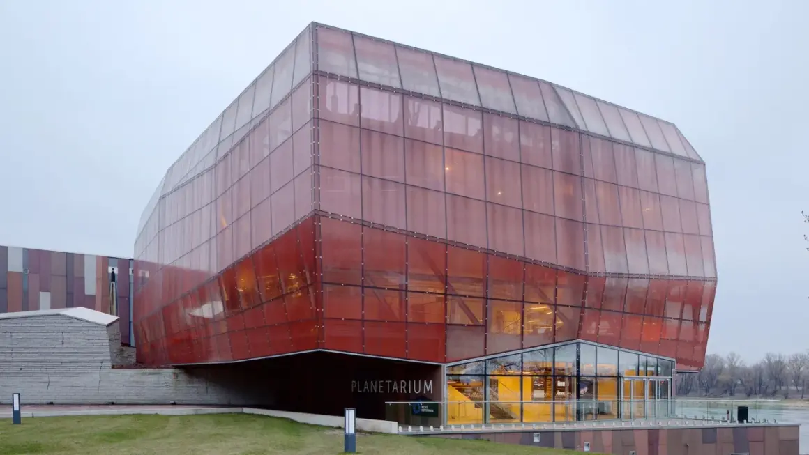 Planetarium Centrum Nauki Kopernik. Sprawdź ceny biletów i odkryj kosmos!