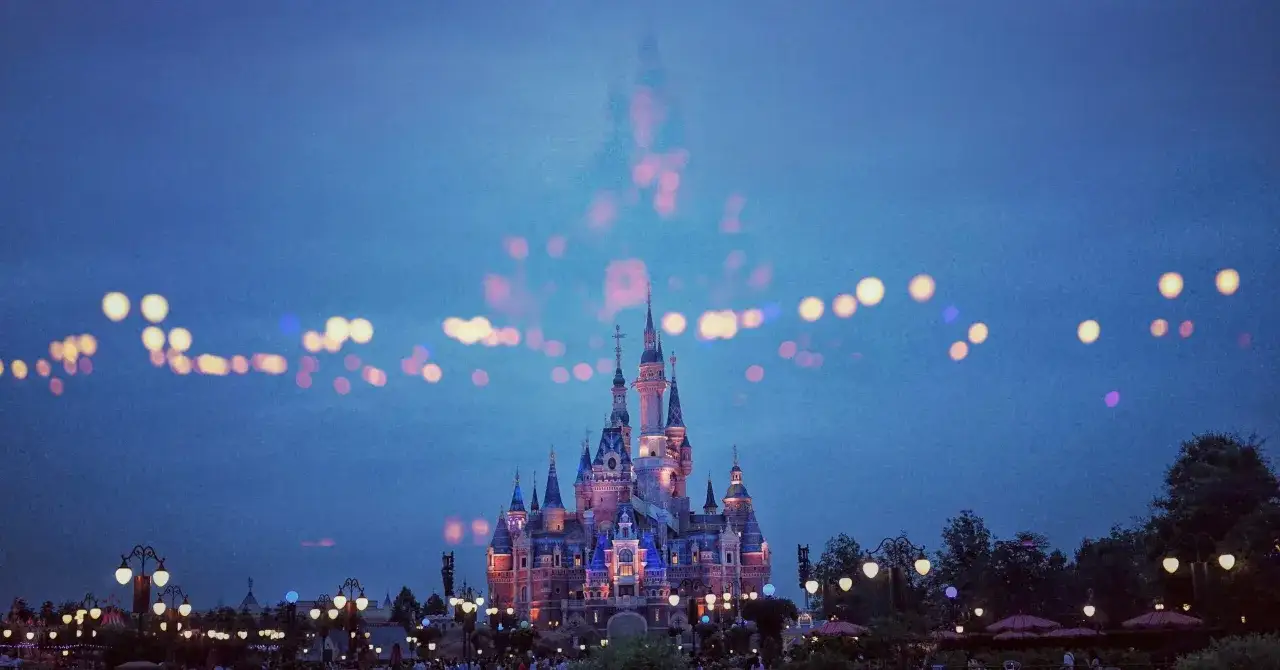 Zdjęcie Gdzie powstał pierwszy Disneyland? Odkryj jego nieznane tajemnice
