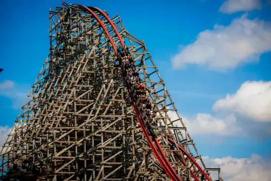 Najszybsza kolejka Energylandii - Hyperion. Czy to dla Ciebie?
